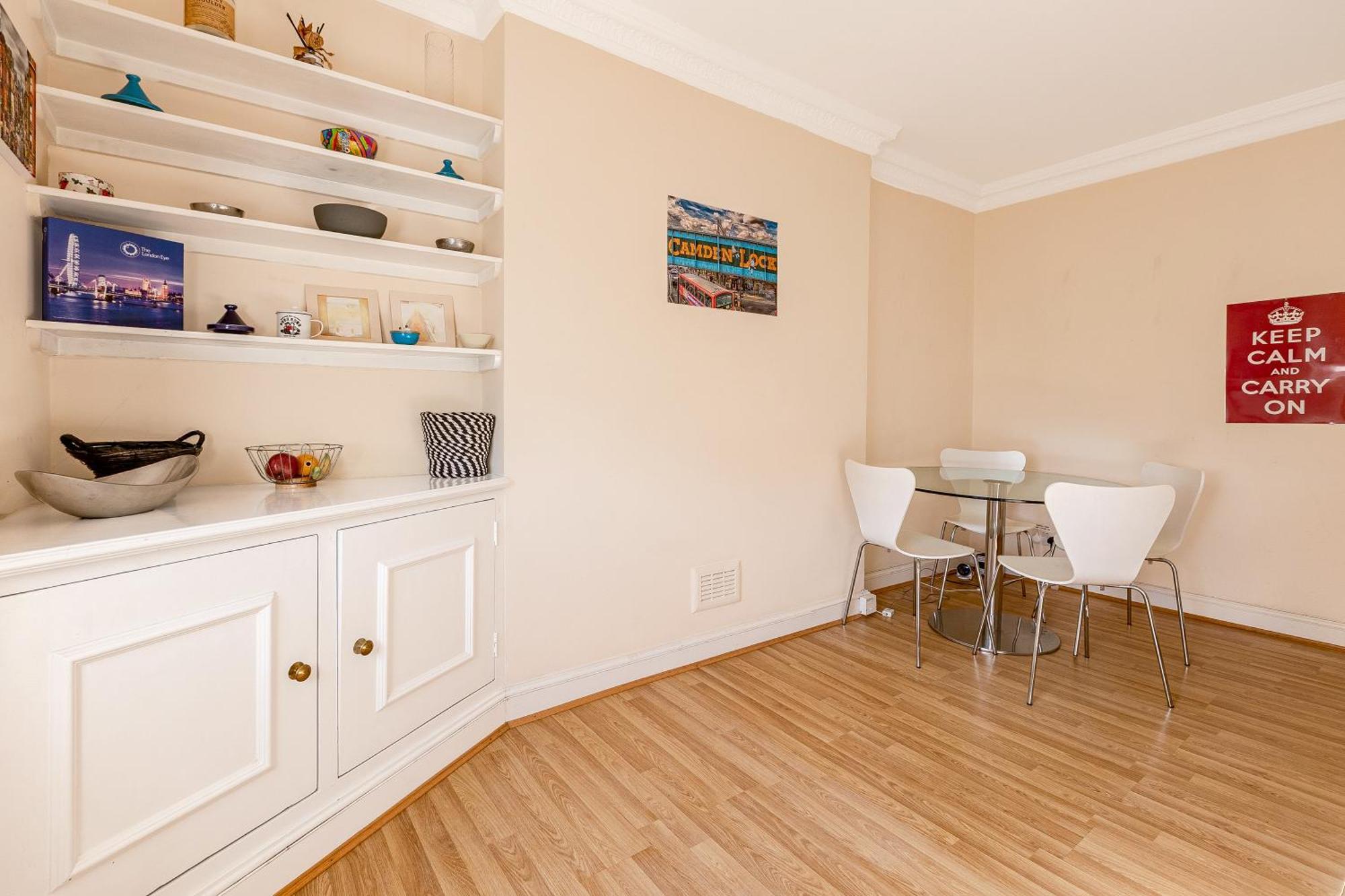Comfy 1br Flat, 5 Minutes Chalk Farm Tube Apartment London